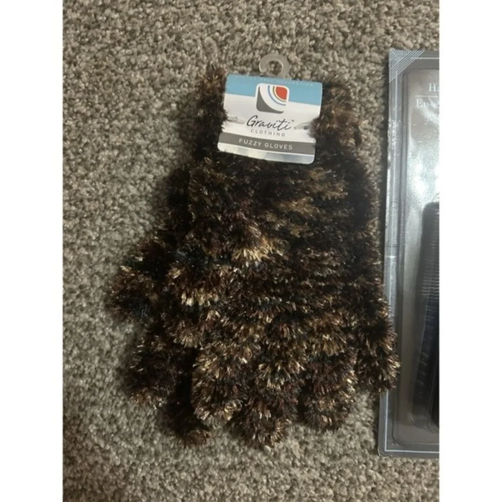 5-PC Winter Gloves Kids Winter Non Slick Socks SZ 7-2 Glitter Spray & Baby Brush